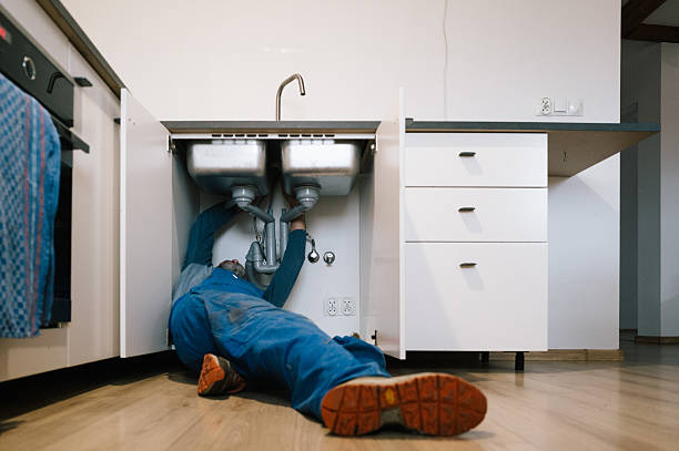 Professional Emergency Plumber technician working in Clarington, OH